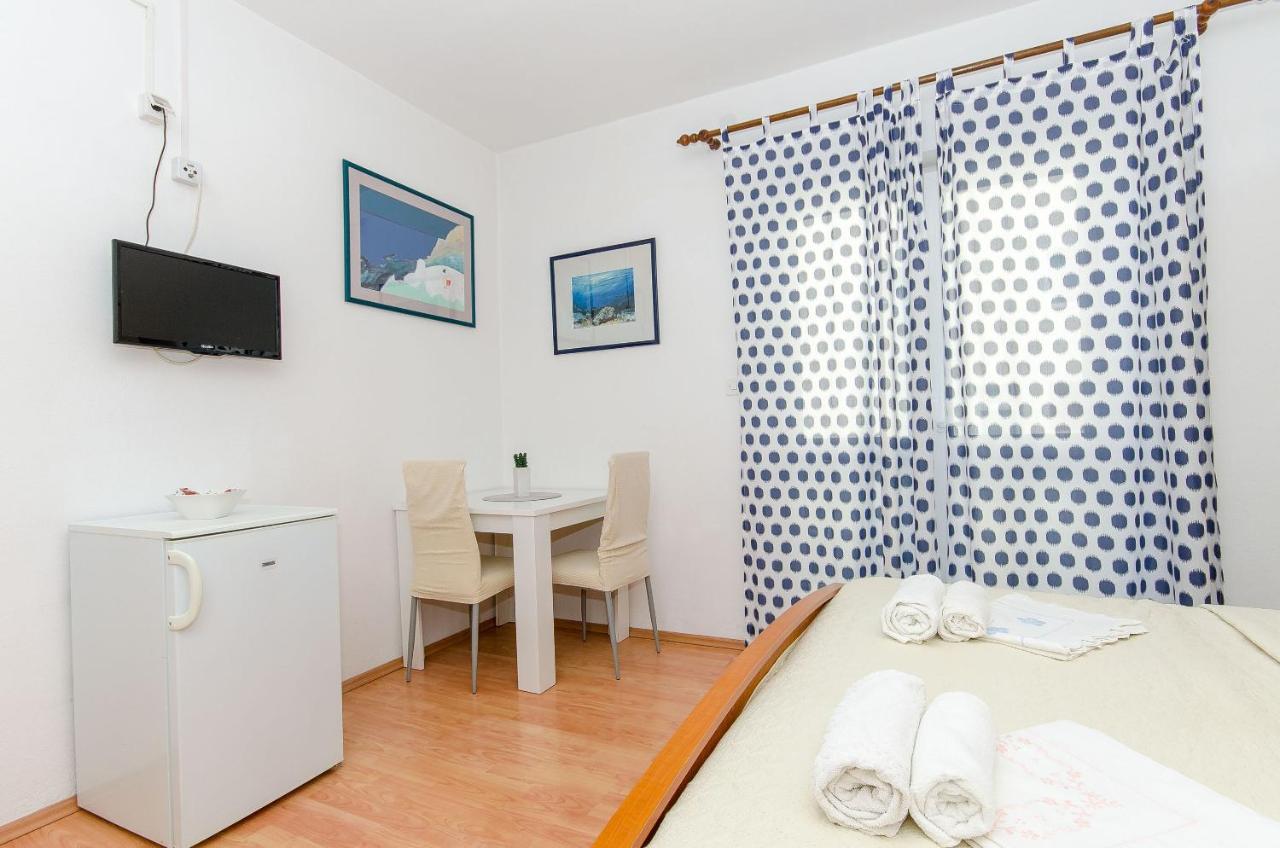 Apartments Katica Makarska Eksteriør bilde