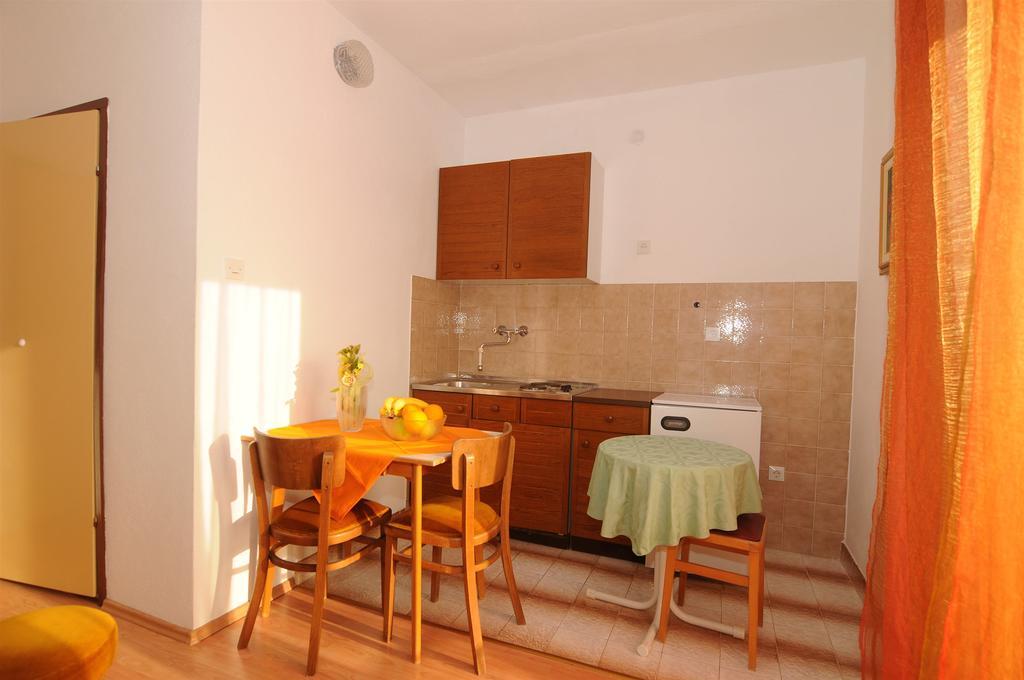 Apartments Katica Makarska Eksteriør bilde