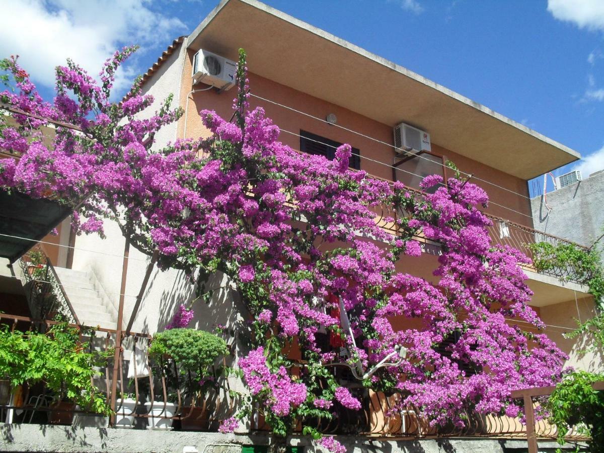 Apartments Katica Makarska Eksteriør bilde